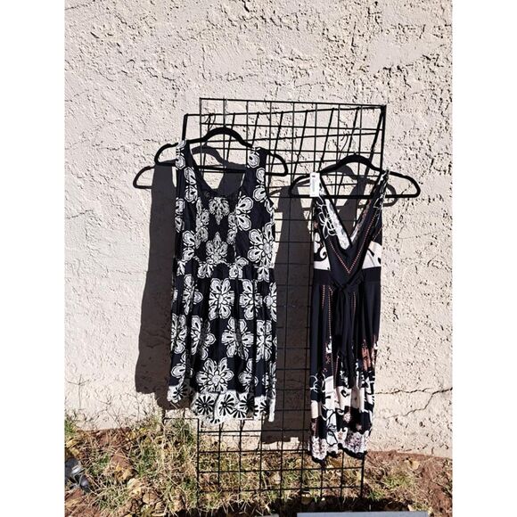 Lot #205 Closet Clear Out Sale! Size Large & 10 includes Jones-Drapers & Damons - Picture 5 of 7